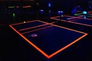 Les sports fluo by Move On Up Night&Fluo - Tennis de table